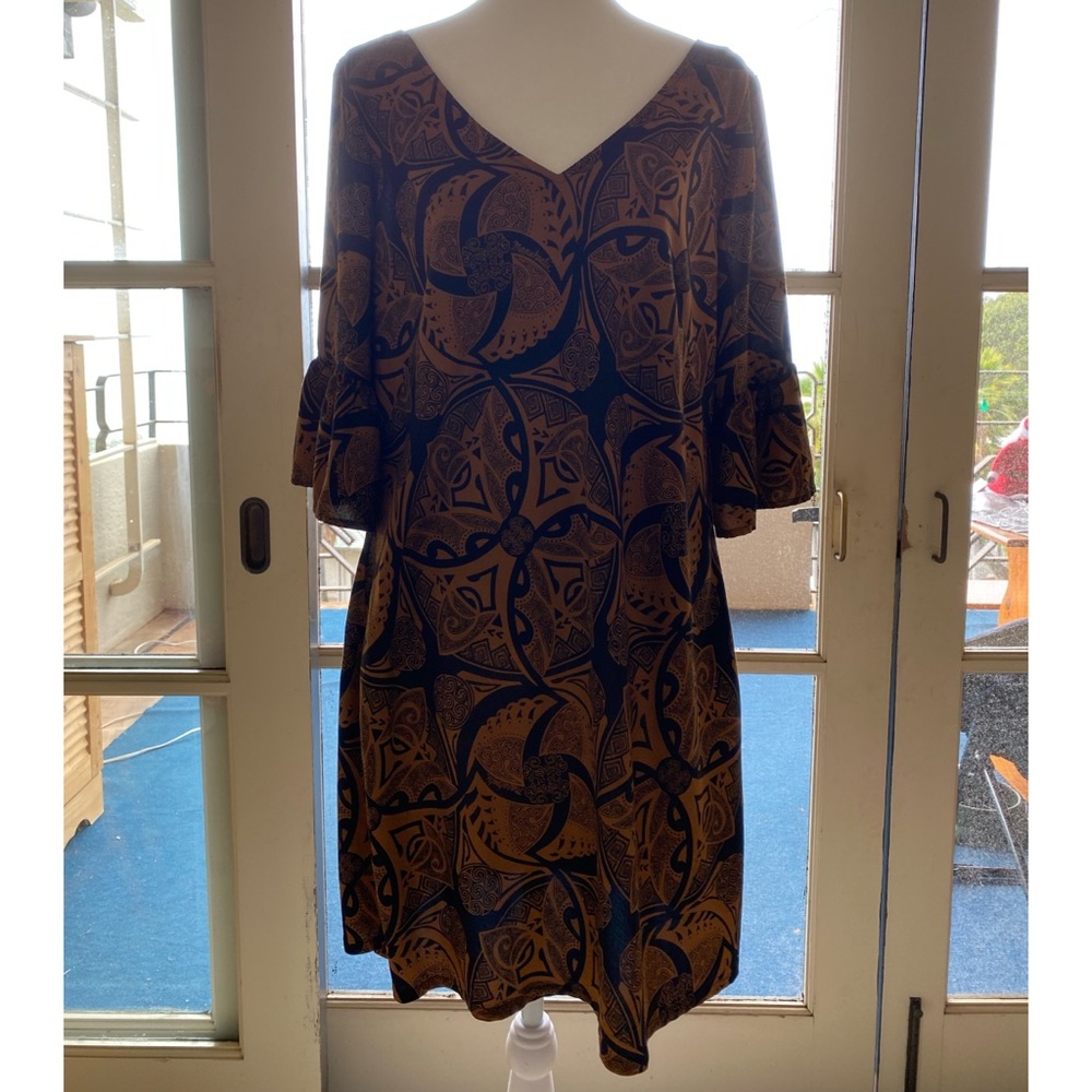 Manuhealii Dress